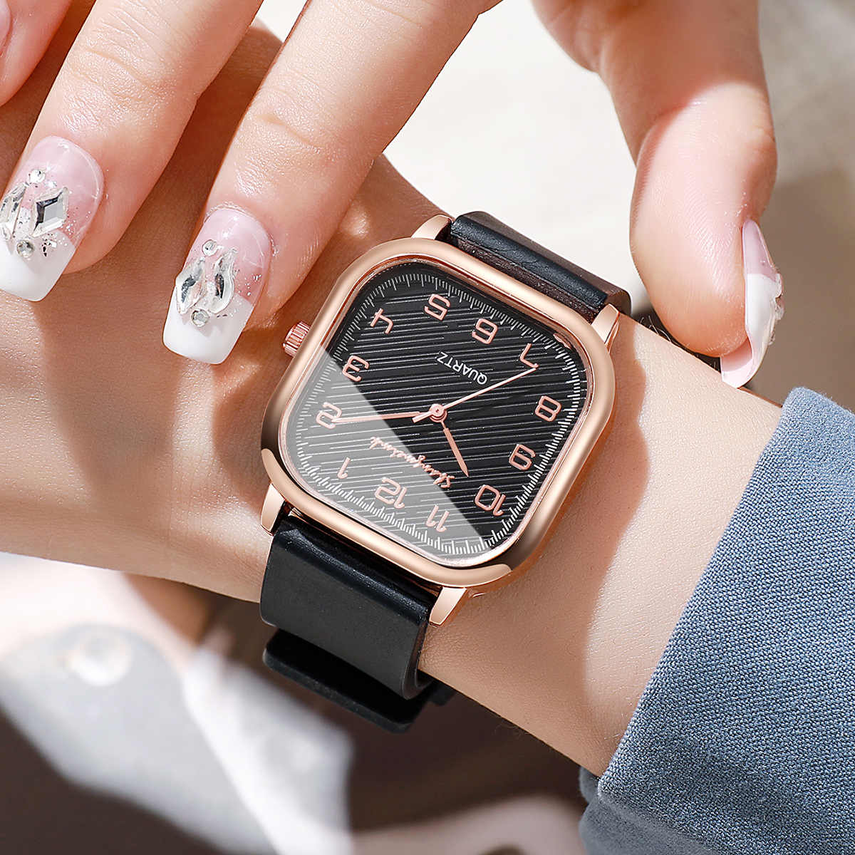 Fashion Square Women Watches C - Silicone Band Women avis et prix