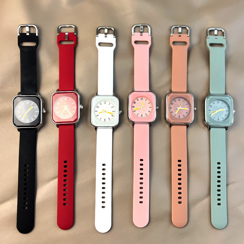 Fashion Minimalist Women Quart - Silicone Band Women avis et prix