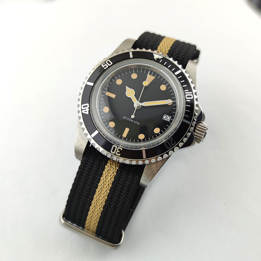 Vintage Diver Automatic Watch  - Tropic Strap Vintage avis et prix