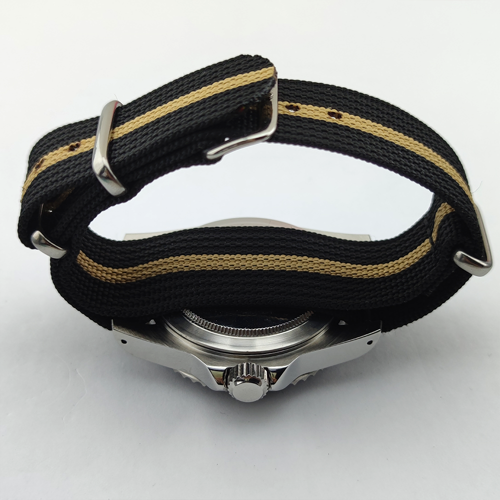 Vintage Diver Automatic Watch  - Tropic Strap Vintage avis et prix