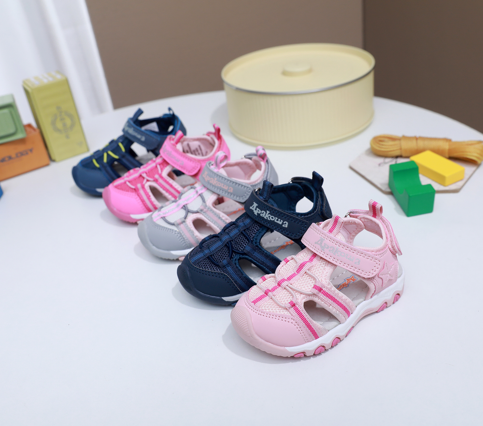 New Summer Children's Closed-T - Sport Loop Velcro avis et prix