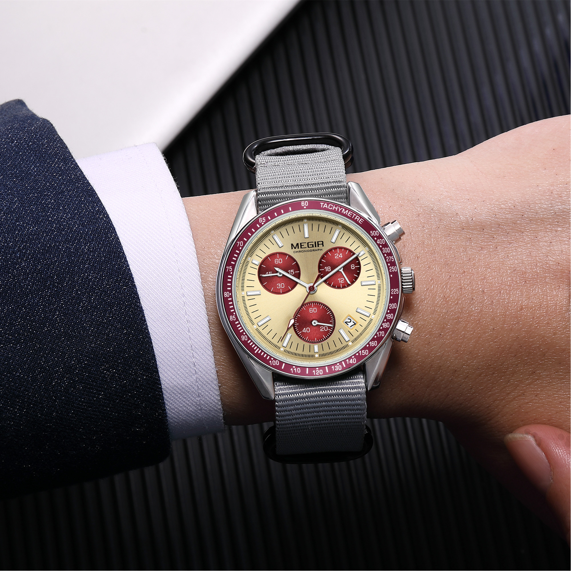 MEGIR Chronograph Canvas Strap - Canvas Strap Watch avis et prix