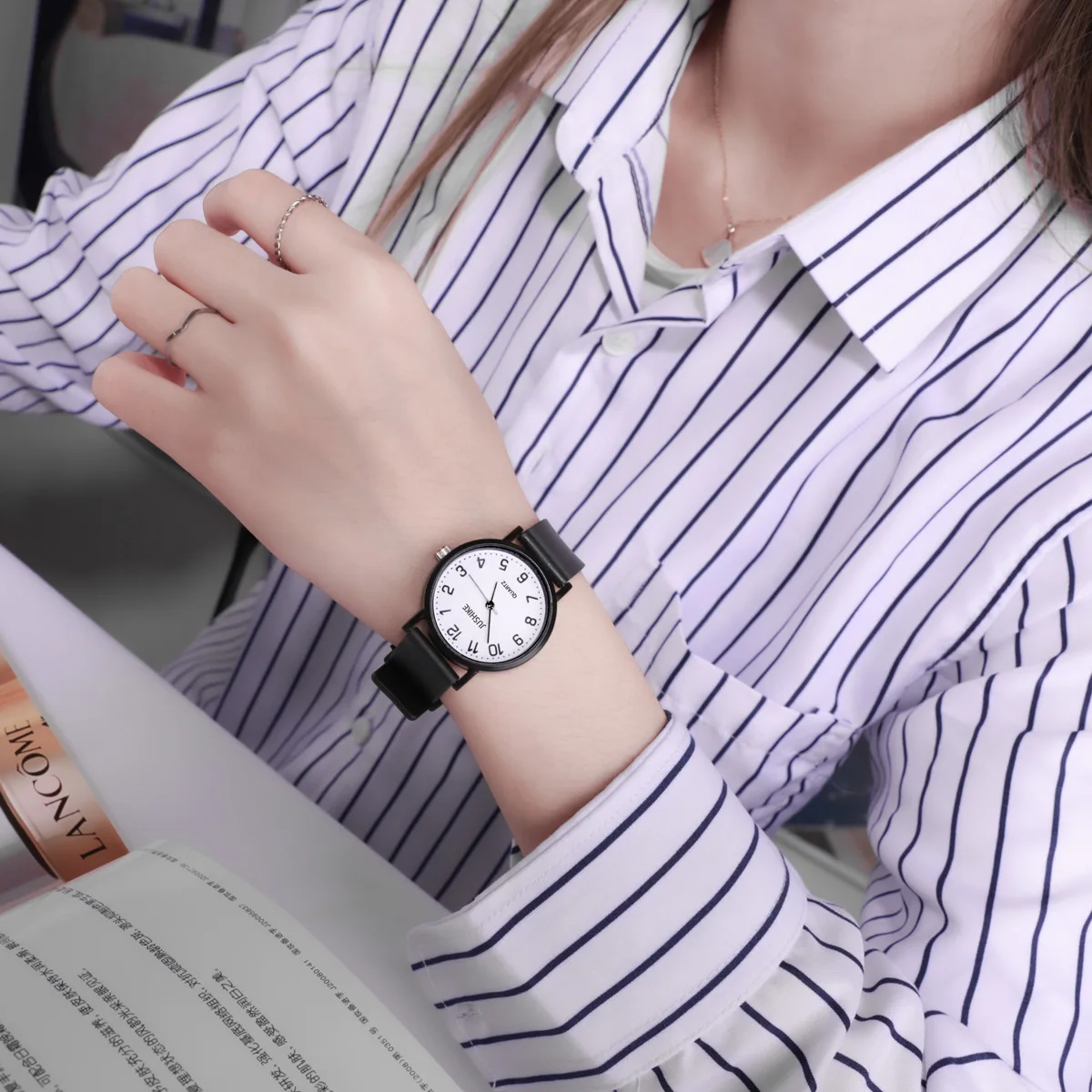 Simple Black Watch Quartz Watc - Silicone Band Women avis et prix